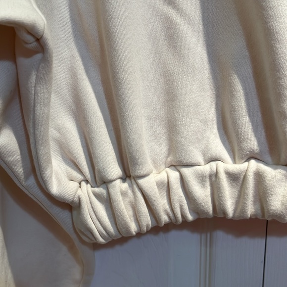 ❤️SOLD❤️Oak + Fort White Cropped Sweatshirt - Picture 2 of 8